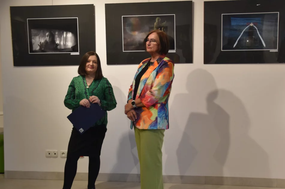Artyści o ciele i fotografii. Finisaż wystawy - zdjęcie 11