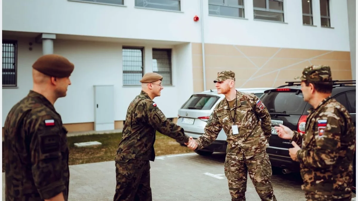 Delegacja NATO Mountain Warfare Centre of Excellence i dowództwo 114 blp w Limanowej.
