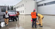 Strażacy walczyli z ogniem, kwasem i wysokością (ZDJĘCIA) - zdjęcie 4
