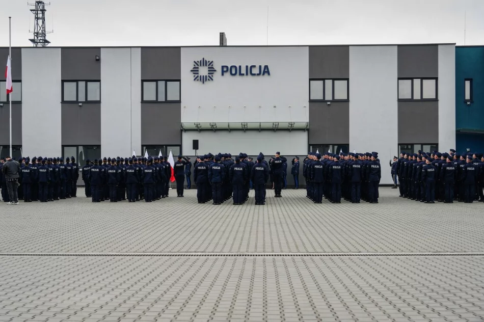 Nowi policjanci w garnizonie. Sześciu trafi do Limanowej - zdjęcie 8