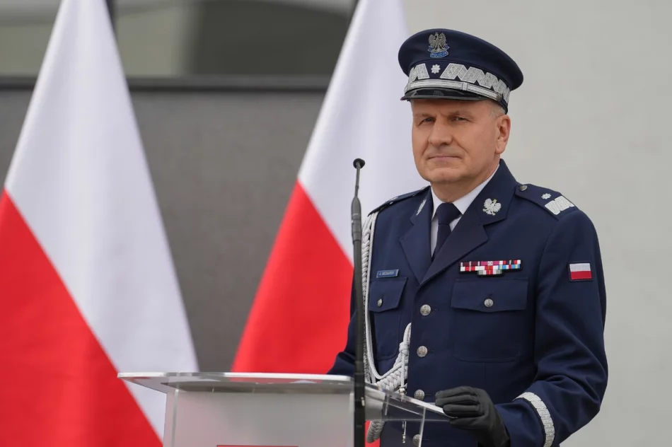 Nowi policjanci w garnizonie. Sześciu trafi do Limanowej - zdjęcie 10