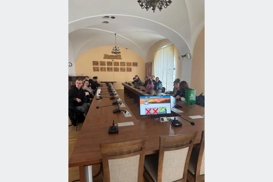 Uczniowie w urzędzie pracy - zdjęcie 3