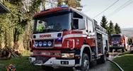 Pożar zabudowań gospodarczych, strażacy ratowali zagrożony dom - zdjęcie 4