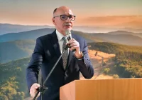 Jest wniosek o odwołanie. "Utrata zaufania" po nazwaniu premiera "zdrajcą i służalcem niemieckim" - zdjęcie główne