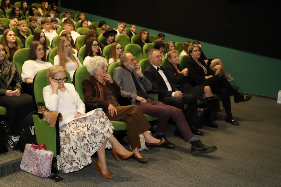 Uroczystość podsumowania VII Ogólnopolskiego Konkursu Plastycznego Ravensbrück - zdjęcie 12