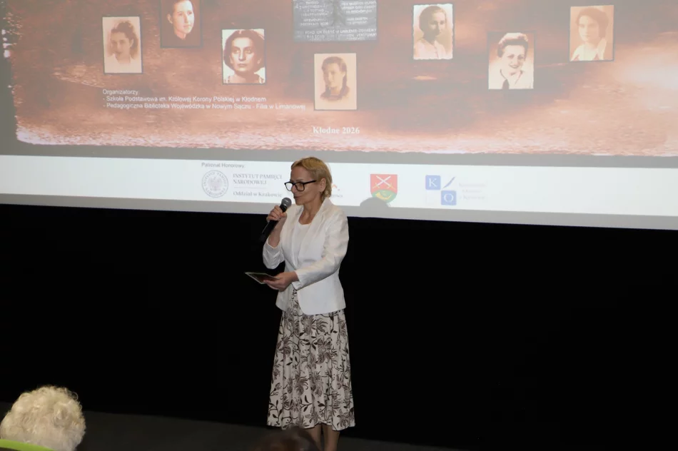 Uroczystość podsumowania VII Ogólnopolskiego Konkursu Plastycznego Ravensbrück - zdjęcie 17