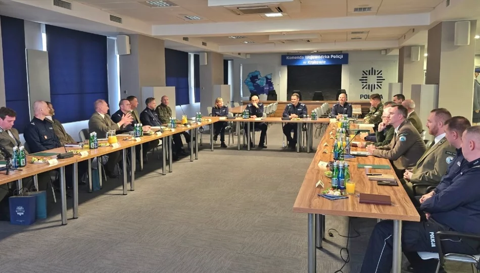 Służby rozmawiały o bezpieczeństwie w parkach narodowych - zdjęcie 1