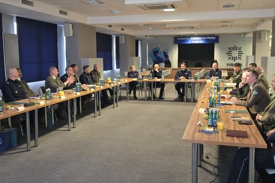 Służby rozmawiały o bezpieczeństwie w parkach narodowych - zdjęcie 2