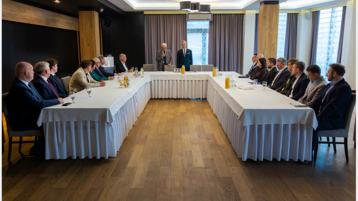 Spotkanie lokalnych przedsiębiorców z delegacją doradców dyplomatycznych i ekspertów PAIH w Hotelu Limanova.