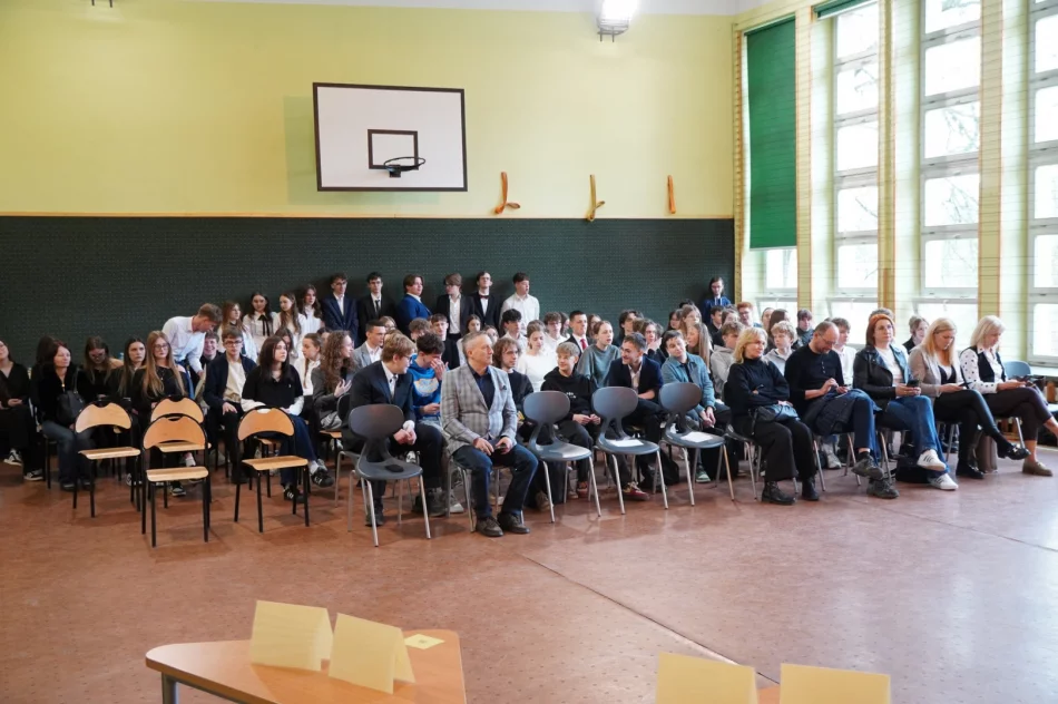 Najzdolniejsi ósmoklasiści zmierzyli się w jubileuszowej „Orkaniadzie” - zdjęcie 8