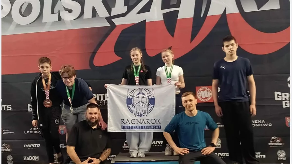 Medale Mistrzostw Polski dla limanowskich wojowników/Fot.: Ragnarok Fight Club Limanowa (Facebook).