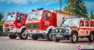 Nowy samochód poświęcony i oficjalnie przekazany druhom (zdjęcia) - zdjęcie 3