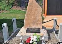 Odnowiony kawałek historii. Unikatowy obelisk po renowacji - zdjęcie główne
