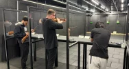 Wolontariusze z Turcji na strzelnicy - zdjęcie 4