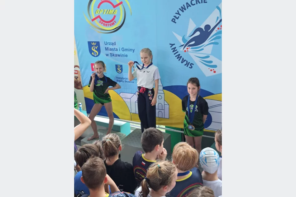 Aligator wprowadza swoją młodzież na szerokie wody - zdjęcie 14