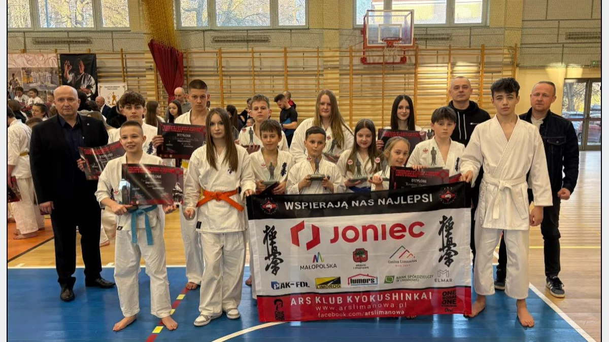 Dobra passa karateków ARS Limanowa–JONIEC Team – seria sukcesów na arenach regionalnych i ogólnopolskich