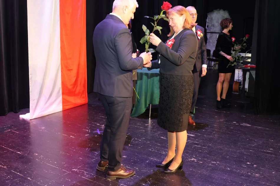 Uroczysta sesja Rady Miasta Limanowa z okazji 235. rocznicy uchwalenia Konstytucji 3 Maja - zdjęcie 19