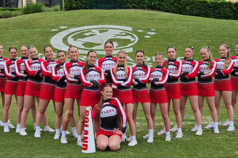 Limanowskie cheerleaderki z medalami w Orlando - zdjęcie 3