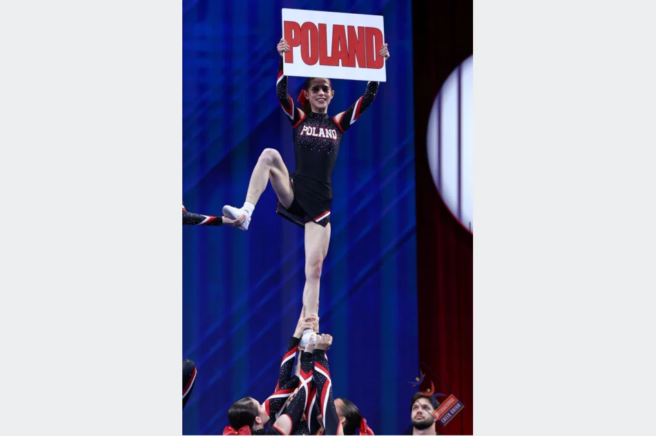 Limanowskie cheerleaderki z medalami w Orlando - zdjęcie 8