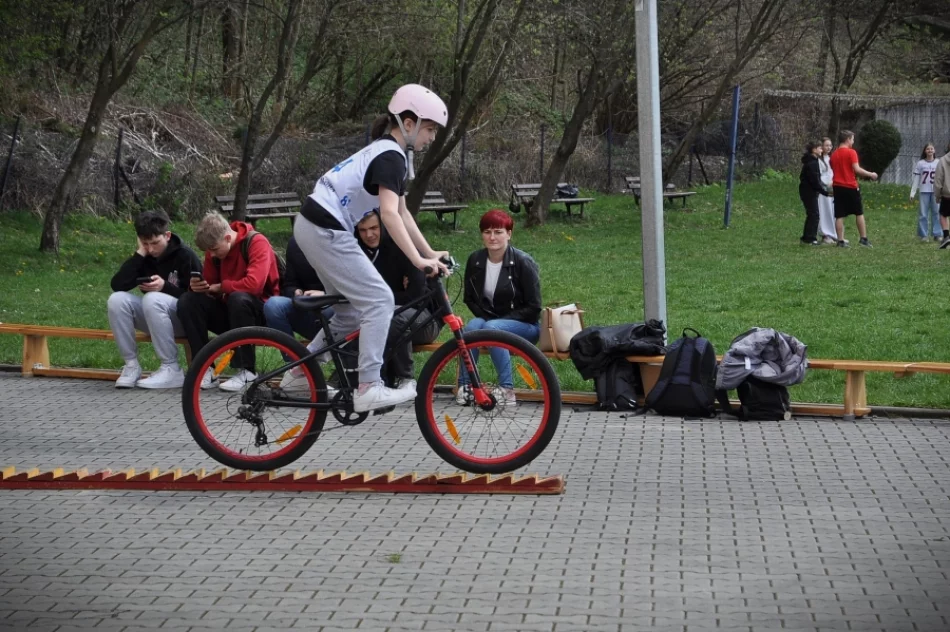 Jazda rowerem i testy wiedzy (ZDJĘCIA) - zdjęcie 19