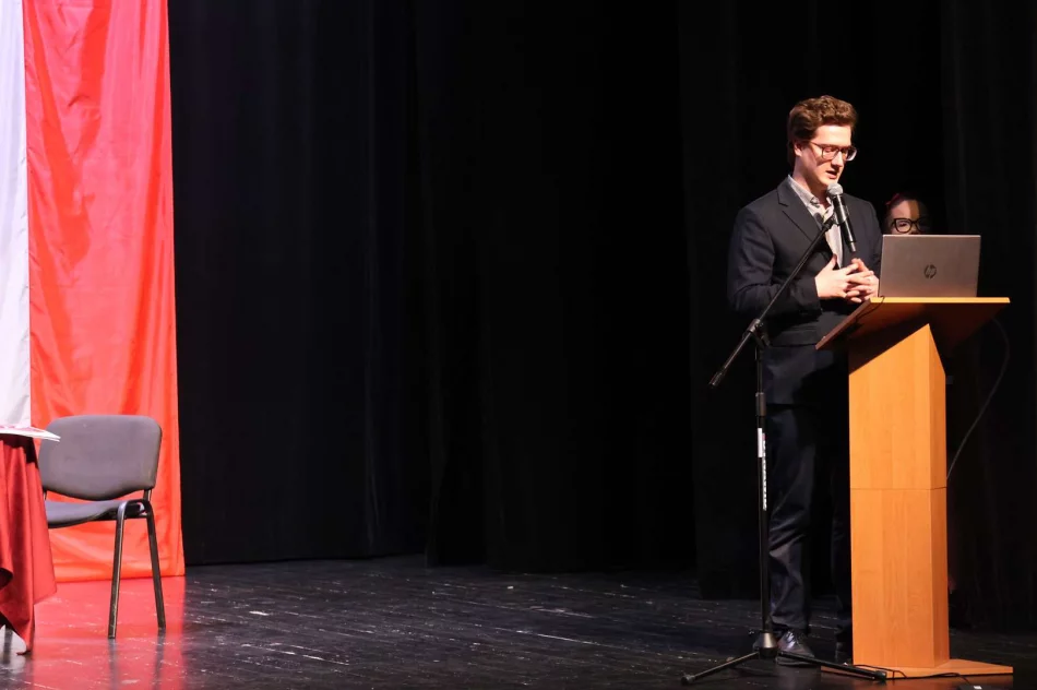 Konferencja „Nowoczesny patriotyzm” w Limanowskim Domu Kultury - zdjęcie 6
