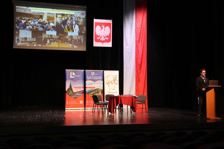 Konferencja „Nowoczesny patriotyzm” w Limanowskim Domu Kultury - zdjęcie 7