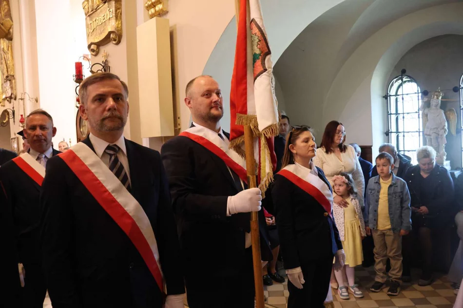 Uroczyste obchody 235. rocznicy uchwalenia Konstytucji 3 Maja - zdjęcie 2