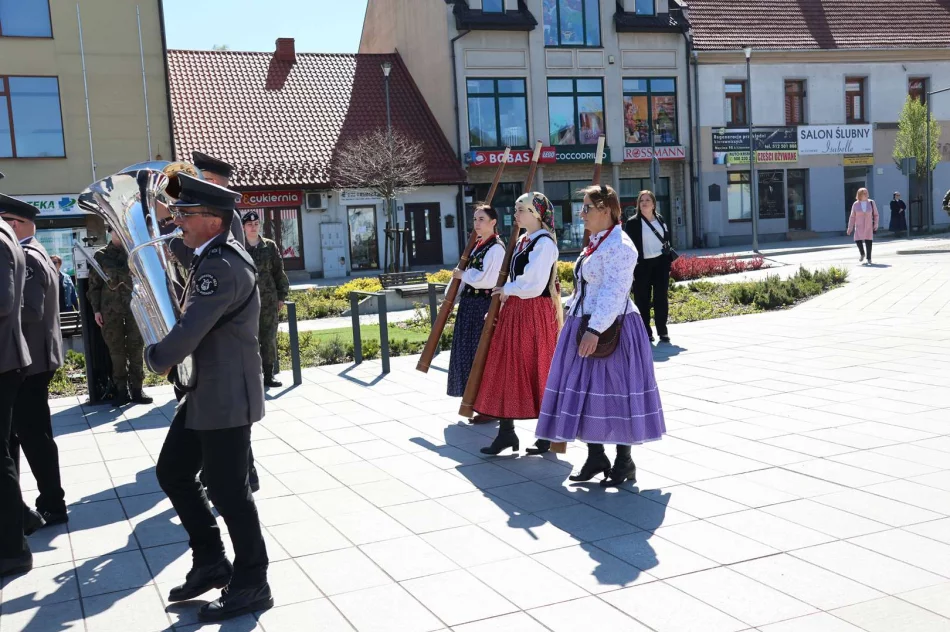 Uroczyste obchody 235. rocznicy uchwalenia Konstytucji 3 Maja - zdjęcie 11