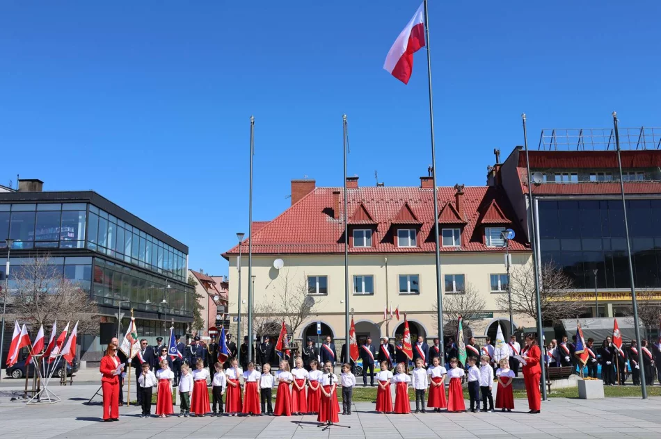 Rocznica uchwalenia Konstytucji na rynku (ZDJĘCIA) - zdjęcie 6