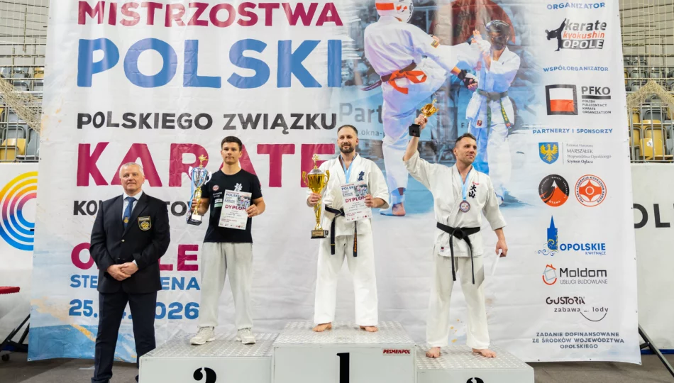3 tytuły Mistrzów Polski i 6. miejsce drużynowo na Mistrzostwach Polski dla zawodników Limanowskiego Klubu Kyokushin Karate - zdjęcie 1