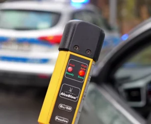 Mając aż 3,6 promila i sądowy zakaz znów usiadł za kółkiem - zdjęcie główne