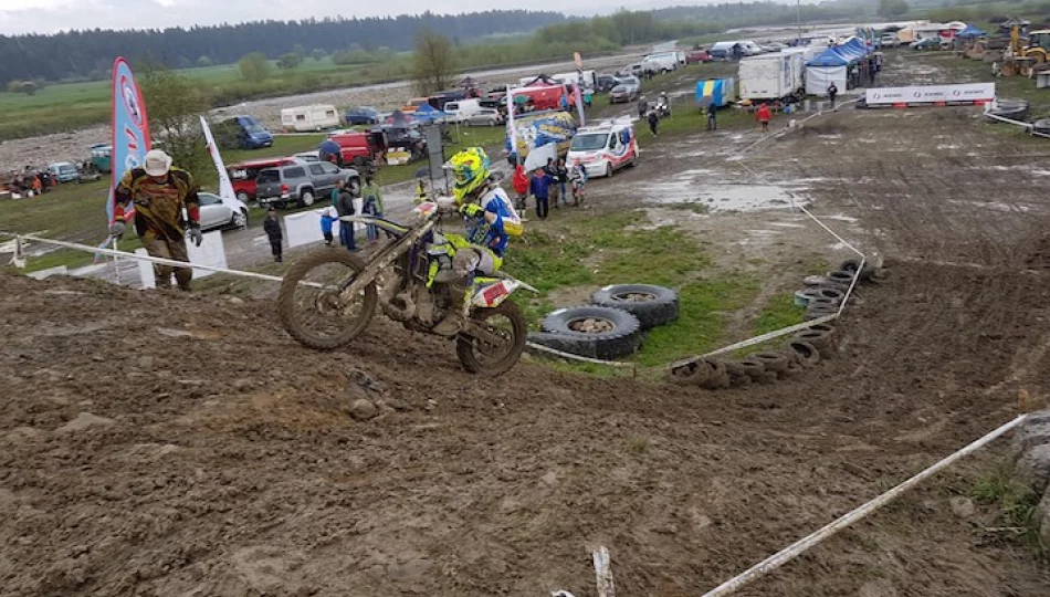 Udany początek sezonu. Wrócił na tor po kontuzji i zdominował zawody - zdjęcie 1