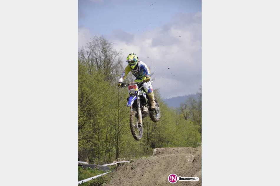 Udany początek sezonu. Wrócił na tor po kontuzji i zdominował zawody - zdjęcie 3