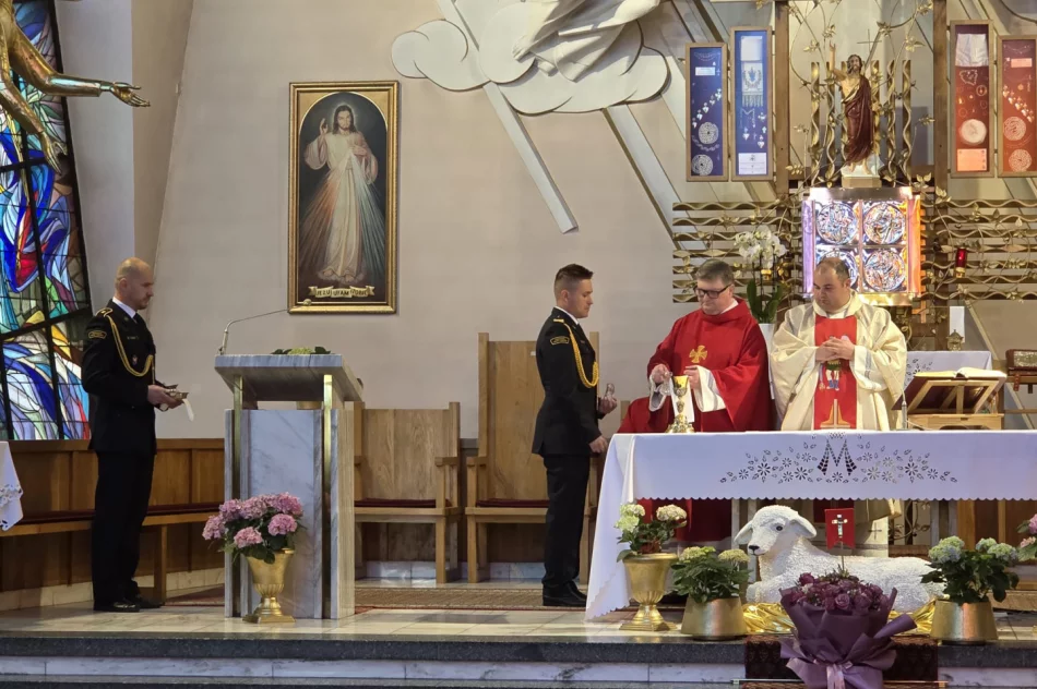 Strażackie święto - przekazano nowe samochody (ZDJĘCIA) - zdjęcie 6