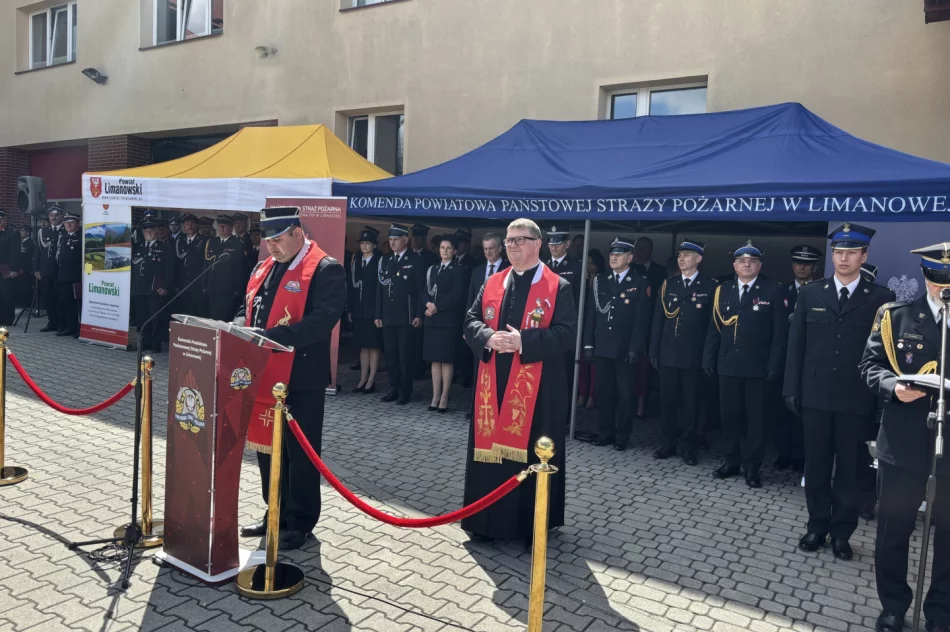Strażackie święto - przekazano nowe samochody (ZDJĘCIA) - zdjęcie 13