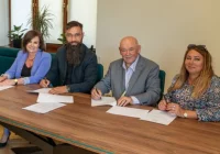 Gmina Mszana Dolna zapewnia profesjonalną opiekę – umowa na prowadzenie DPS-u podpisana. - zdjęcie główne