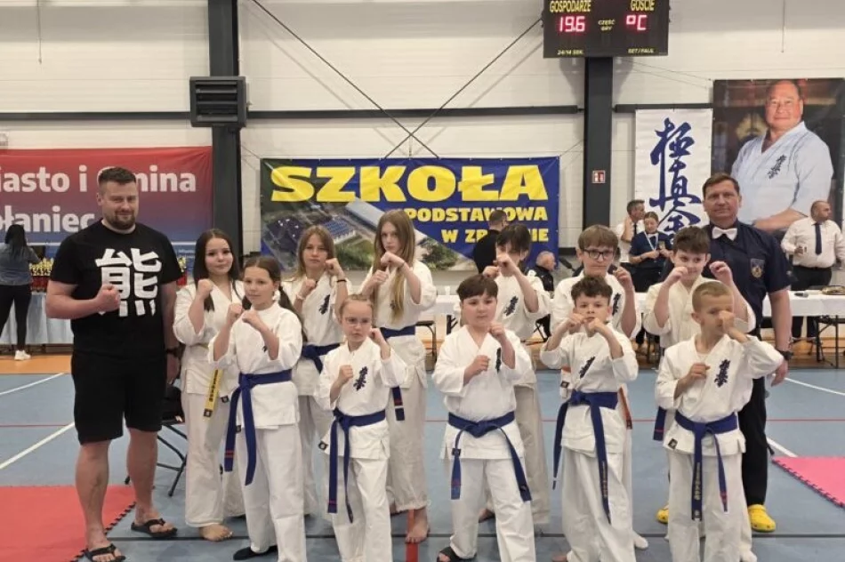 11 medali oraz 3 miejsce drużynowo na Turnieju w Połańcu dla zawodników Limanowskiego Klubu Kyokushin Karate - zdjęcie 2