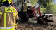 Ciągnik w ogniu - zdjęcie 3