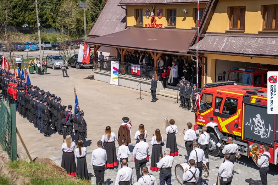 Nowe Volvo w garażu ochotników. Mieszkańcy dołożyli się do zakupu - zdjęcie 10
