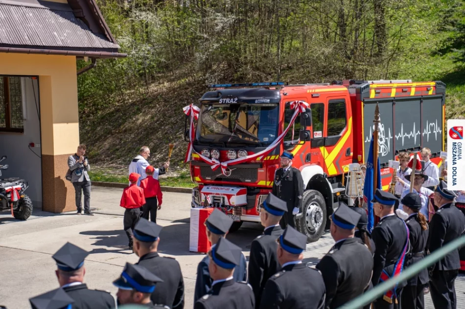 Nowe Volvo w garażu ochotników. Mieszkańcy dołożyli się do zakupu - zdjęcie 11