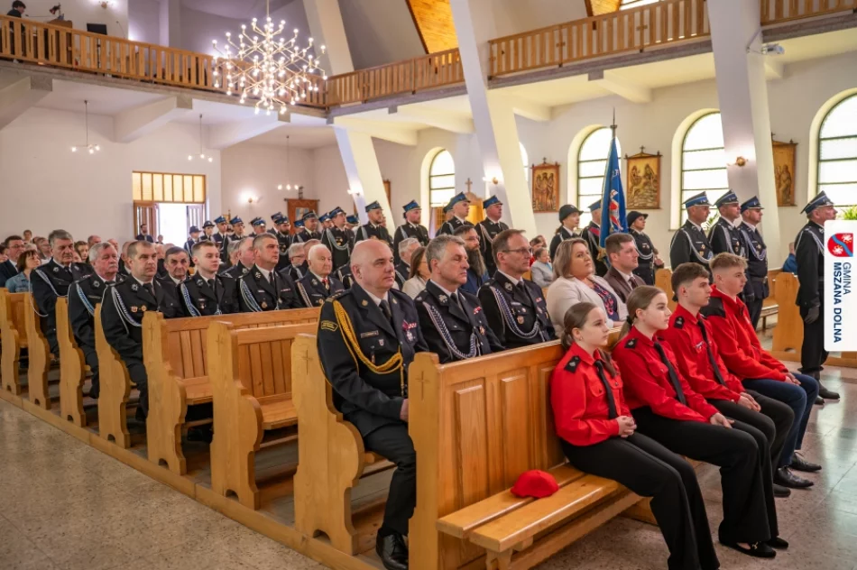 Nowe Volvo w garażu ochotników. Mieszkańcy dołożyli się do zakupu - zdjęcie 18