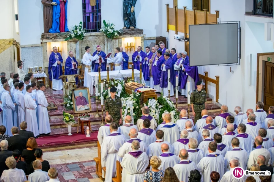 Ostatnie pożegnanie ks. prałata Jana Bukowca - zdjęcie 8