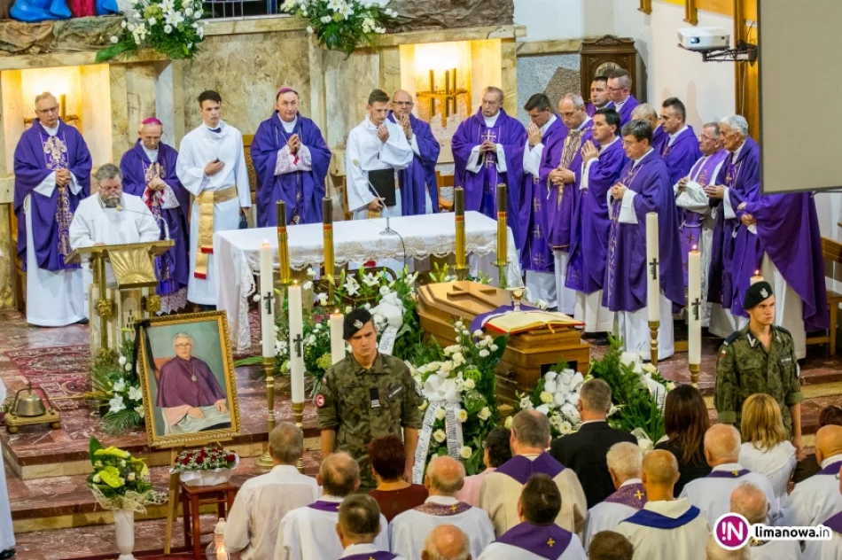 Ostatnie pożegnanie ks. prałata Jana Bukowca - zdjęcie 12
