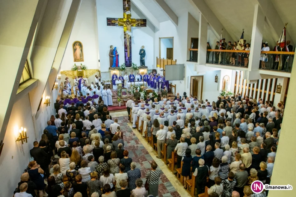 Ostatnie pożegnanie ks. prałata Jana Bukowca - zdjęcie 13