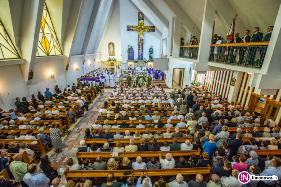 Ostatnie pożegnanie ks. prałata Jana Bukowca - zdjęcie 15