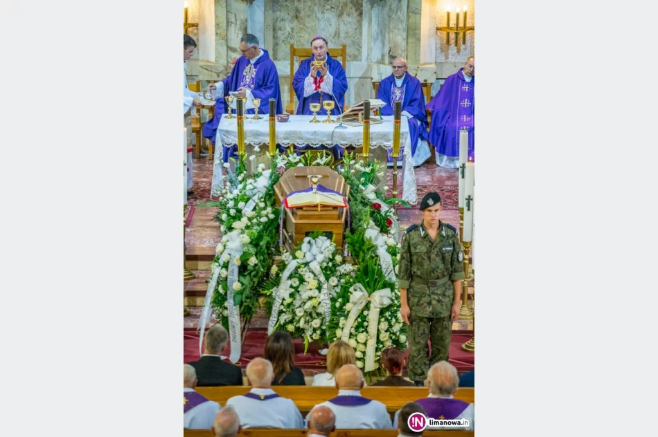 Ostatnie pożegnanie ks. prałata Jana Bukowca - zdjęcie 17