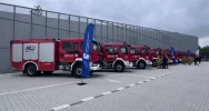 Nowy wóz strażacki dla OSP Łostówka. Pomogła zbiórka mieszkańców i wsparcie gminy. - zdjęcie 4