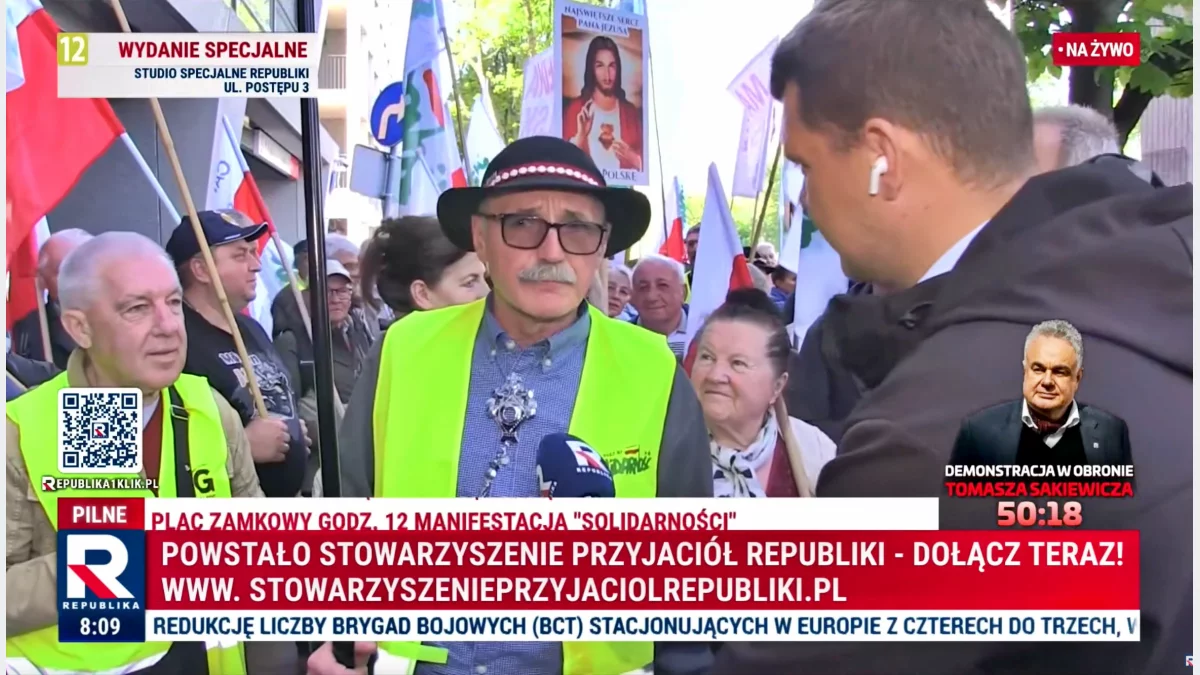 Radni powiatowi z „batami w rękach” na manifestacji w Warszawie (WIDEO)