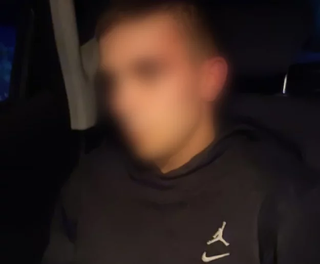 Nocny pościg autostradą i uderzenie w "mafię wnuczkową". Oszuści grasowali w Małopolsce - zdjęcie główne