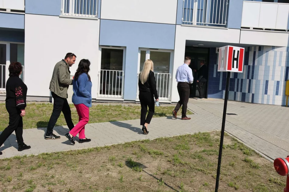 Zakończenie budowy mieszkań komunalnych przy ul. Bednarczyka - zdjęcie 20